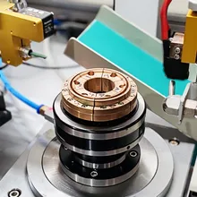 Machine d'inspection de magnétisation programmable pour joints d'encodeur magnétique