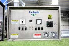 Panel Kontrol Utama untuk Sistem Irigasi Pivot Pusat dan Gerakan Lateral