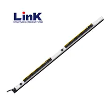 PDU de montaje en rack APC, básico 200V 1u montaje horizontal en rack