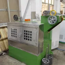 Macchina per l'estrusione di canali per cavi elettrici in PVC automatici