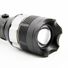 18650 Torcia LED XP-E ricaricabile