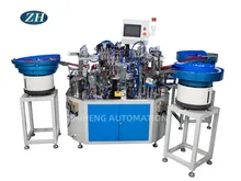 Sistema di rivettatura automatizzato avanzato per un processo di assemblaggio del rossetto efficiente
