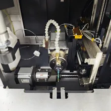 เครื่องตัด CNC ขั้นสูงสำหรับการประมวลผลรูหน้าต่างอลูมิเนียมอย่างมีประสิทธิภาพ