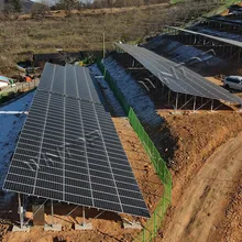 Système de racking en béton monté au sol pour panneaux solaires photovoltaïques