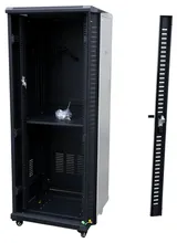 Rack di rete a pavimento con porta in vetro per interruttori di rete, sala dati, sistema CCTV