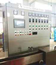 Machine à fabriquer des câbles en fil avec extrudeuse pour gainage en PVC