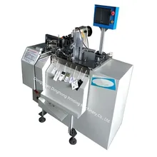 Macchina per l'imbottitura automatica completa di etichette per vestiti, perforazione, threading di cordini, conteggio, etichettatura e threading di cordini