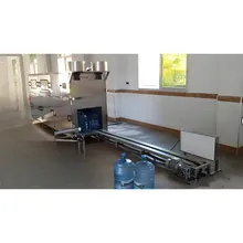 Macchina Robotica Collaborativa per Sistema di Imballaggio Automatizzato Intelligente