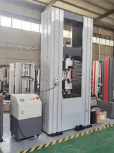 コンピュータ制御汎用試験機 600kN