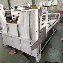 Machine à fabriquer des cartons boîte semi-automatique pour coller des boîtes