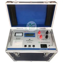 Tester di resistenza DC intelligente con sorgente di corrente costante programmabile, selezione automatica della corrente in base al carico, controllato da microcontrollore