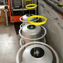 Macchina per la torsione di corde a grande bobina per il funzionamento stabile nella lavorazione di reti da pesca