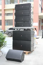 1600W Sistem Array Barisan Baterai Isi Ulang Sistem Suara DJ Luar Ruangan