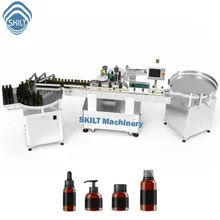 Máquina de etiquetado automática para botellas redondas de plástico con sistema de codificación integrado
