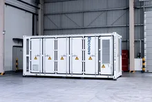 Sistema di stoccaggio energetico solare compatto per esterni completo Sistema di stoccaggio energetico solare compatto per esterni completo