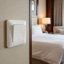 コンパクトな屋内ライトスイッチ、通常開放機能付き