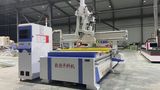 เครื่องตัดไม้ CNC Router Machine Atc Auto Tools Changer 3 เครื่องกัดไม้ CNC Router Machine พร้อมใบเลื่อย