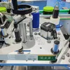 Fabrika Otomatik Konumlandırma Etiketleme Makinesi Yazıcı Etiket Makinesi