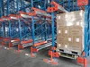 Rak Shuttle Otomatis Lifo Fifo Rak Bergerak Radio Shuttle 2000kg Robot Penanganan Kargo Kontrol Jarak Jauh Rak