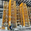Sistema di stoccaggio a rotazione intelligente FIFO per scaffali di un centro logistico