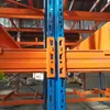 Sistema di stoccaggio automatizzato con gru per magazzino, sistema di scaffalature per stoccaggio e recupero automatizzato