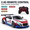 2.4G Modello di auto telecomandata con simulazione di gara e controllo remoto completo