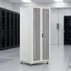 コンピュータールーム用19インチ調整可能プロファイルレール付き高剛性サーバーラック