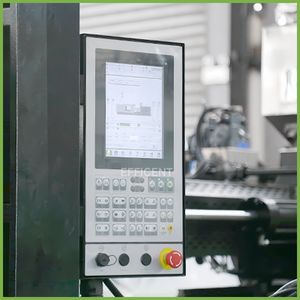 Horizontal Injection Plastic Inection Machine Pet Preform Making Machine with Good Service
