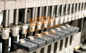 Computerized Blowing Moulding Machine with High Adjustability