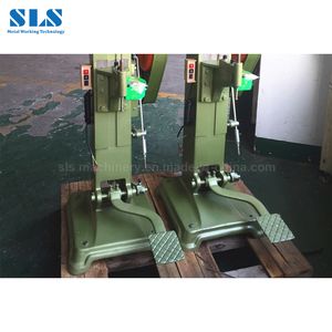 Manual Hand Type Pneumatic Rivet Press Riveter Plastic Riveting Machine