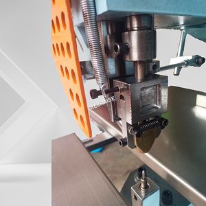 Double Riveter Machine Hollow Rivet Machine Hot Riveting Machine Twin Head Riveting Machine