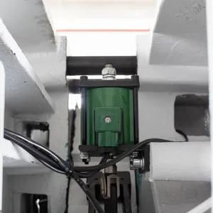 Automatic High Paper Cutter Machine Speed Intelligent Machine Paper Guillotine Machine Program Control Paper Cutting Machine
