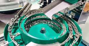 Riveting Nut Inspection Sorting Machine/ Automatic Inspection Machine