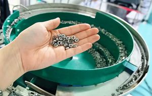 High-Precision Rk1500 Glass Dial Optical Sorting Machine for Rivet Nuts