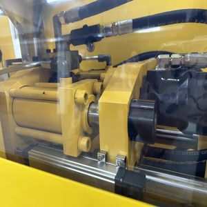 Compact Small Machine for Acrylic Sample Making and Lab Use Injection Molding Machine