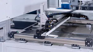 Gr-720za Fully-Automatic Rigid Box One-Step Forming Cosmetic Gift Box Machine