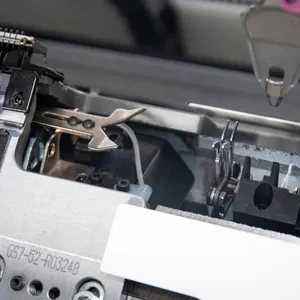 Blue Knit Master PRO - High-Tech Raschel Blanket Machine High Speed