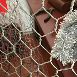 Automatic Hexagonal Wire Mesh Netting Machine / Chicken Wire Mesh Making Machine