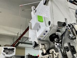 4 Thread Computer Full Automatic Overlock Sewing Machine Optional Thread Suction Device