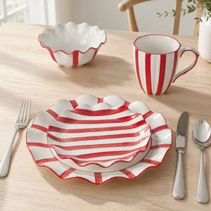 16PCS Ruffled Edge Porcelain Color Red Kitchenware Plates Tableware Ceramic Dinner Set