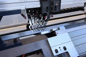 Superflat Bed Computerized Jacquard Sweater Knitting Machine