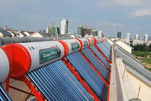 Professional Manufacture Computer Controlled Home Use Solar Hot Water System