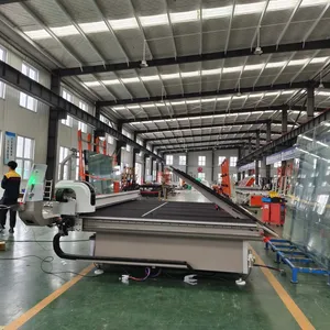 Efficient Glass Processing Machine Automatic Cutting Machine with Tilting Loader