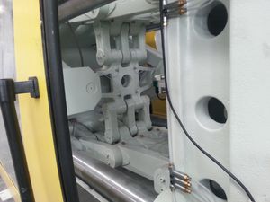 PVC Injection Molding Machine 360