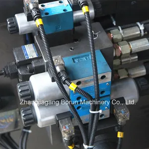Water Preforms Making Machine / Injection Machine