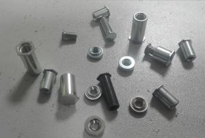 Hot Riveting Automatic Feed Rivet Machine